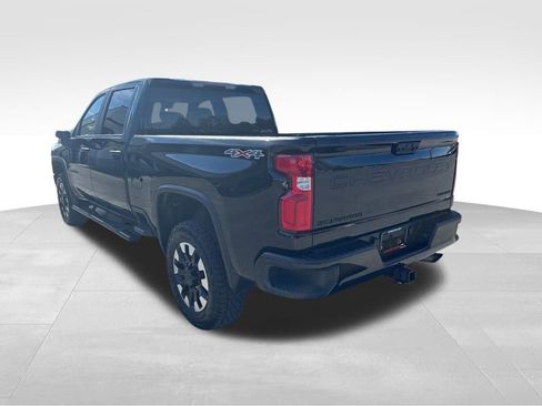 Used 2020 Chevrolet Silverado 2500 Custom w/ Custom Value Package image 4