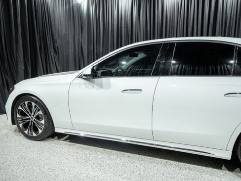 Certified 2025 Mercedes-Benz E 350 Sedan image 5