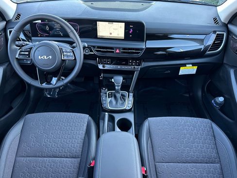 New 2026 Kia Seltos S image 11