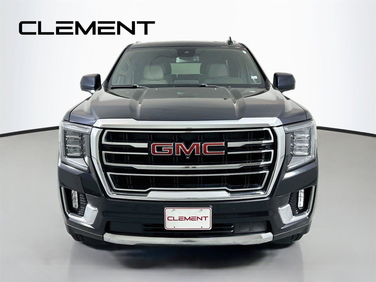 Used 2023 GMC Yukon SLT w/ SLT Premium Package AWD/4WD image 3