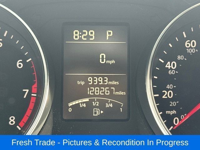 Used 2016 Volkswagen Jetta SE FWD image 12