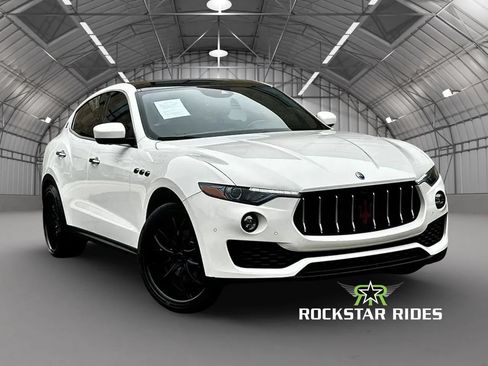 Used 2018 Maserati Levante AWD/4WD image 46