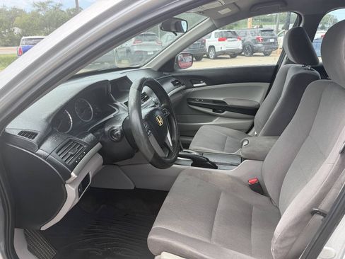 Used 2012 Honda Accord LX image 10