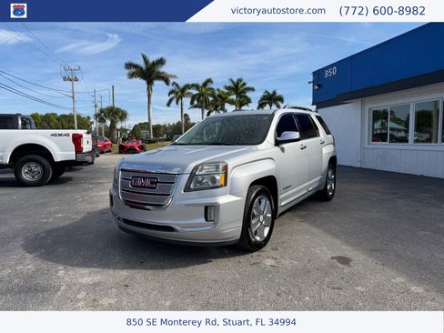 Used 2017 GMC Terrain Denali image 3