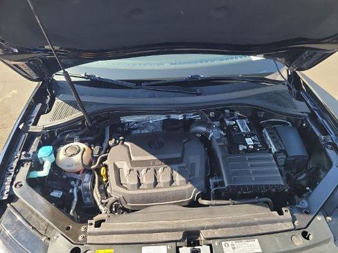 Used 2020 Volkswagen Tiguan S image 27