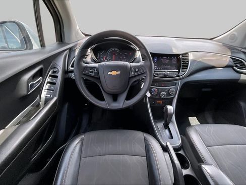Used 2022 Chevrolet Trax LT AWD/4WD image 6
