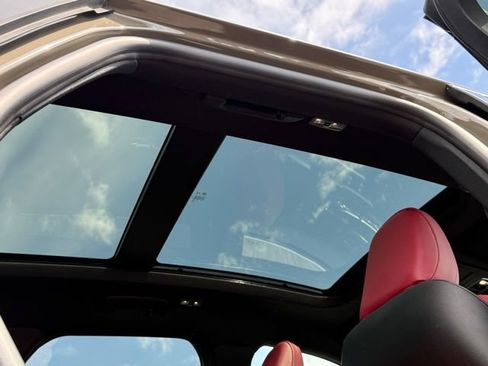 Used 2025 Lincoln Corsair Grand Touring w/ Towing Package image 6