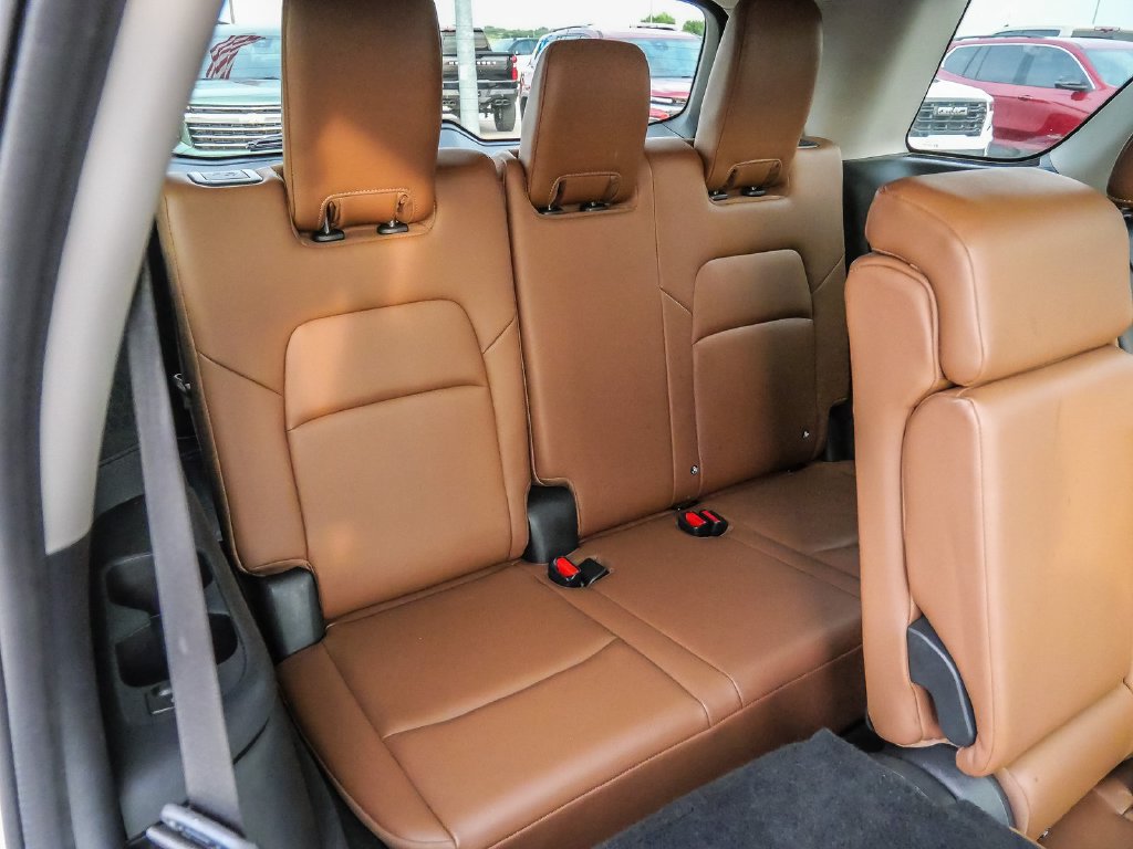 Used 2024 Nissan Pathfinder Platinum w/ Lighting Package (N93) AWD/4WD image 28