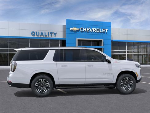 New 2026 Chevrolet Suburban Z71 image 29