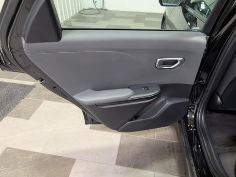 Used 2025 Kia K4 FWD image 8