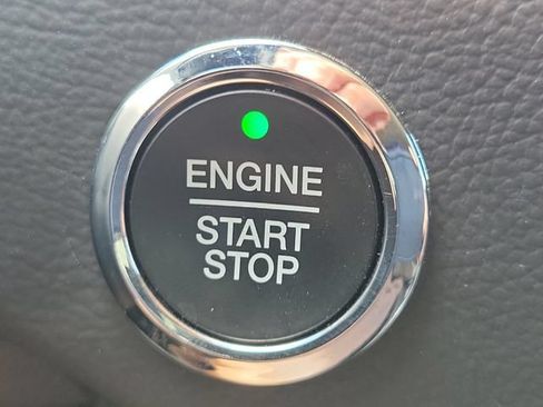 Used 2024 Ford Edge SEL AWD/4WD image 28