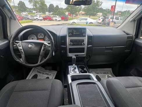 Used 2014 Nissan Titan PRO-4X AWD/4WD image 10