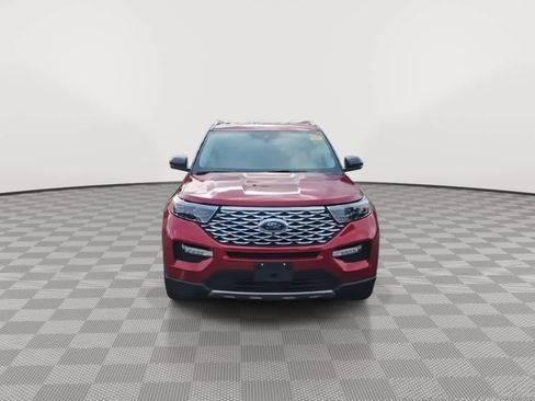Used 2023 Ford Explorer Platinum w/ Class IV Trailer Tow Package image 3