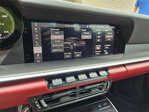 Used 2021 Porsche 911 Carrera S image 22