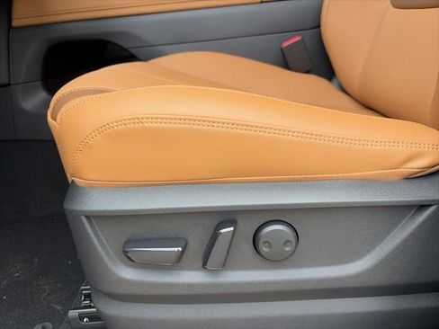 New 2026 Nissan Armada SL image 10