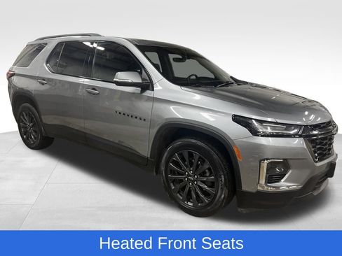 Used 2023 Chevrolet Traverse RS image 9