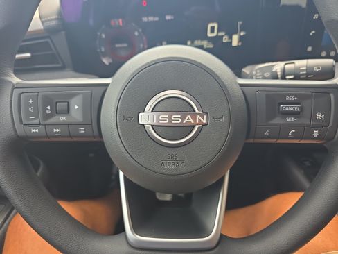 New 2026 Nissan Kicks SV w/ Cold Weather Package FWD image 10