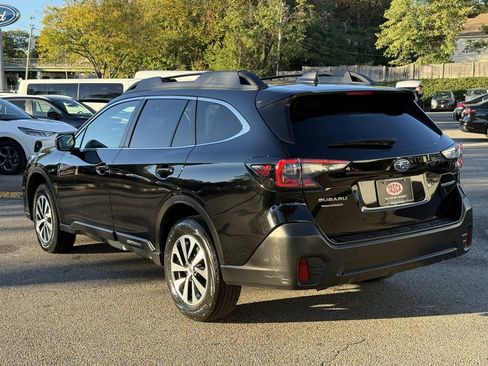 Certified 2022 Subaru Outback Premium image 8