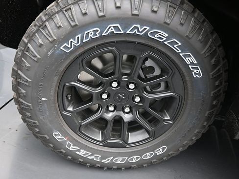 New 2026 RAM 1500 Rebel w/ Rebel Level 2 Equipment Group AWD/4WD image 21