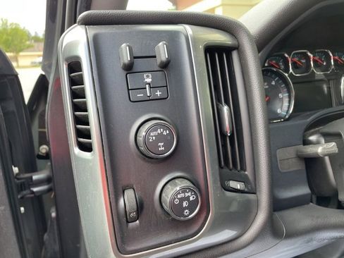 Used 2019 Chevrolet Silverado 1500 LT w/ All Star Edition image 20