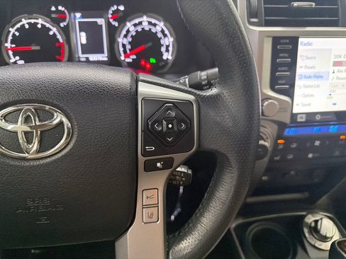 Used 2020 Toyota 4Runner Limited AWD/4WD image 27