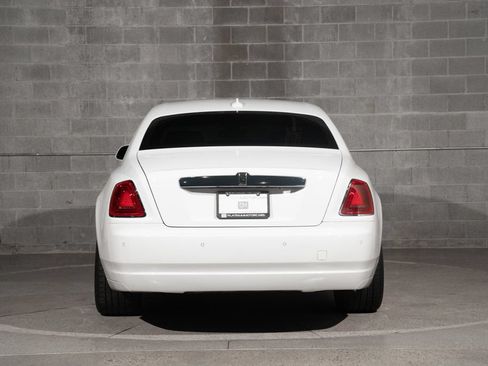 Used 2015 Rolls-Royce Ghost RWD image 7