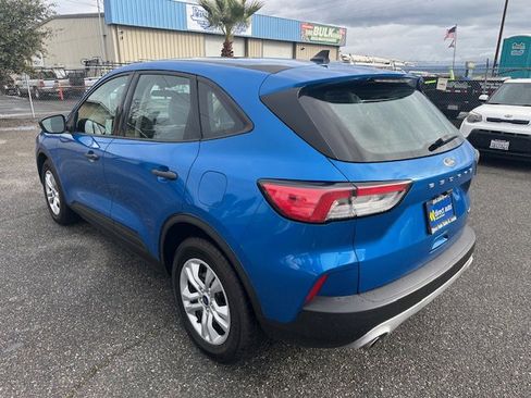 Used 2020 Ford Escape S image 5