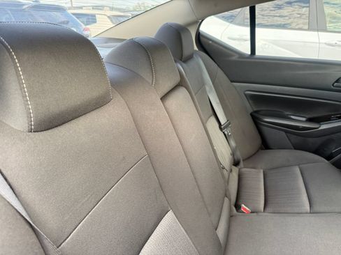 Used 2023 Nissan Altima 2.5 SV FWD image 15
