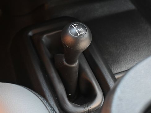 Used 2024 RAM 3500 Tradesman w/ Chrome Appearance Group image 23