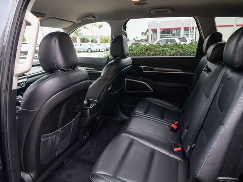 Used 2021 Kia Telluride LX FWD image 18