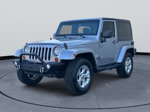 Used 2013 Jeep Wrangler Sahara w/ Dual Top Group image 6