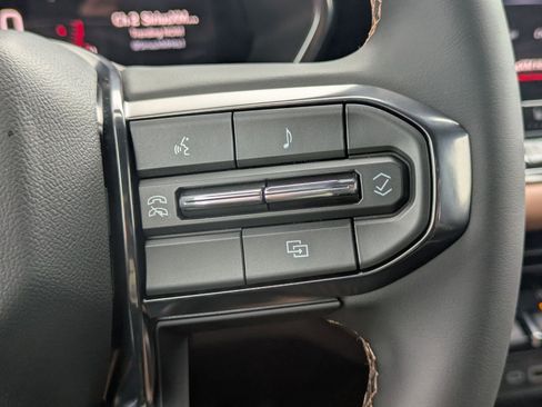 New 2026 GMC Canyon AT4 AWD/4WD image 16