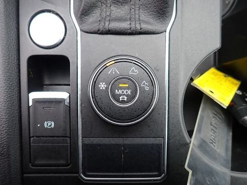Used 2019 Volkswagen Atlas SE AWD/4WD image 22