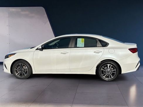 Certified 2023 Kia Forte LXS image 2