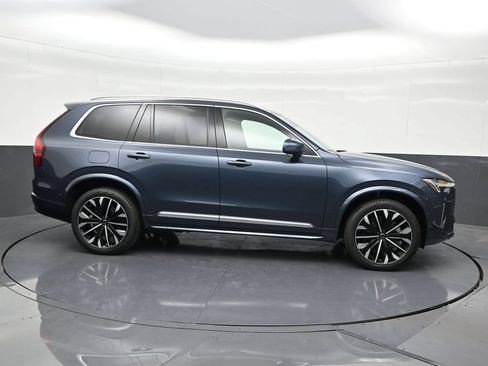 Used 2026 Volvo XC90 B6 Plus w/ Protection Package Premier AWD/4WD image 6
