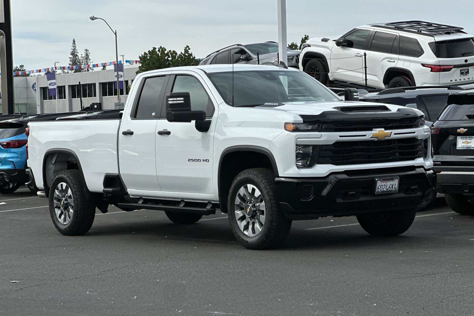 Used 2026 Chevrolet Silverado 2500 Custom w/ Custom Convenience Package RWD image 2