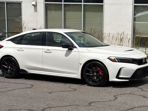 Certified 2025 Honda Civic Type R image 1