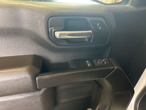 Used 2024 GMC Sierra 1500 Pro w/ Pro Value Package image 17