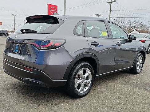 Used 2023 Honda HR-V LX image 4