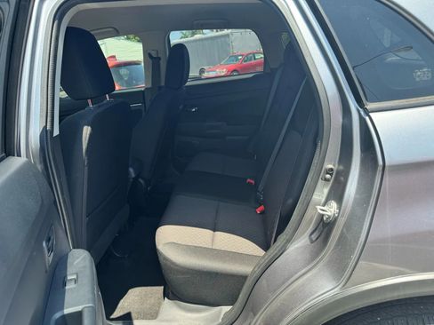 Used 2017 Mitsubishi Outlander Sport LE image 4