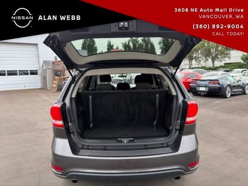 Used 2015 Dodge Journey SXT w/ Flexible Seating Group FWD image 29