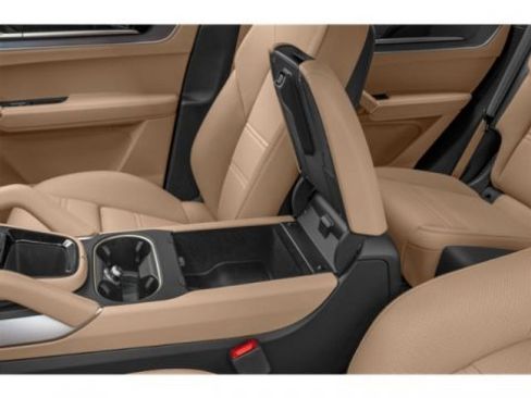 New 2026 Porsche Cayenne image 13