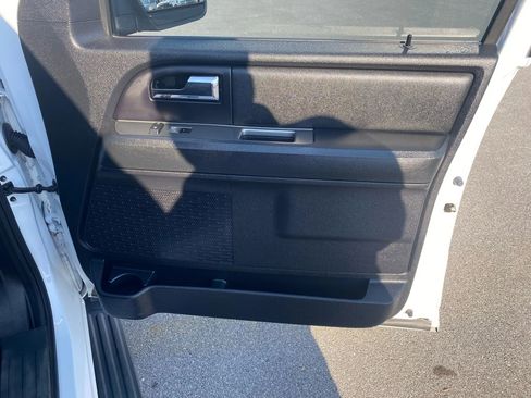 Used 2017 Ford Expedition XL w/ Equipment Group 101A image 22