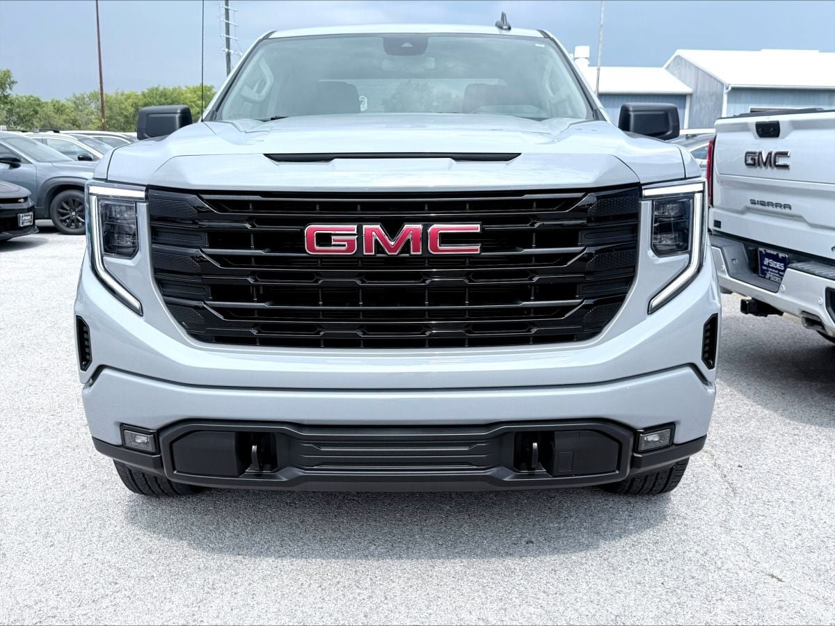 Used 2024 GMC Sierra 1500 Elevation AWD/4WD image 2