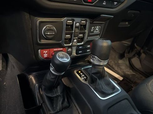 Used 2024 Jeep Gladiator Mojave w/ Convenience Group image 27