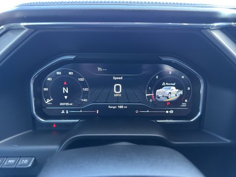Used 2024 GMC Sierra 1500 Denali w/ Technology Package AWD/4WD image 14