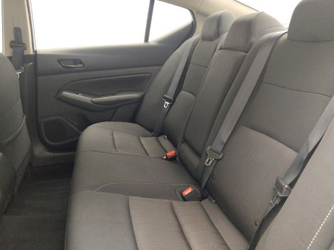 Used 2025 Nissan Altima 2.5 SV FWD image 18