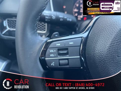 Used 2024 Honda Civic Touring image 16
