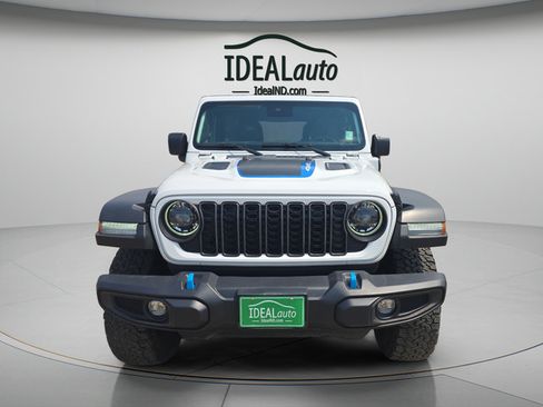 Used 2024 Jeep Wrangler Unlimited Rubicon 4xe AWD/4WD image 2