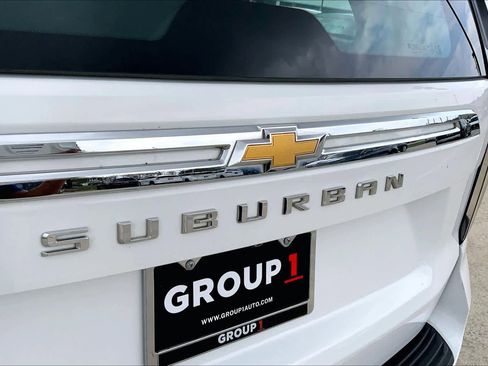 Used 2021 Chevrolet Suburban Commercial image 29